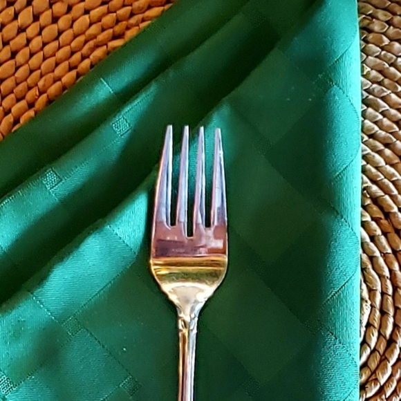 QUEEN'S COURT Japan SS 4-Piece Place Setting VTG - Picture 6 of 11